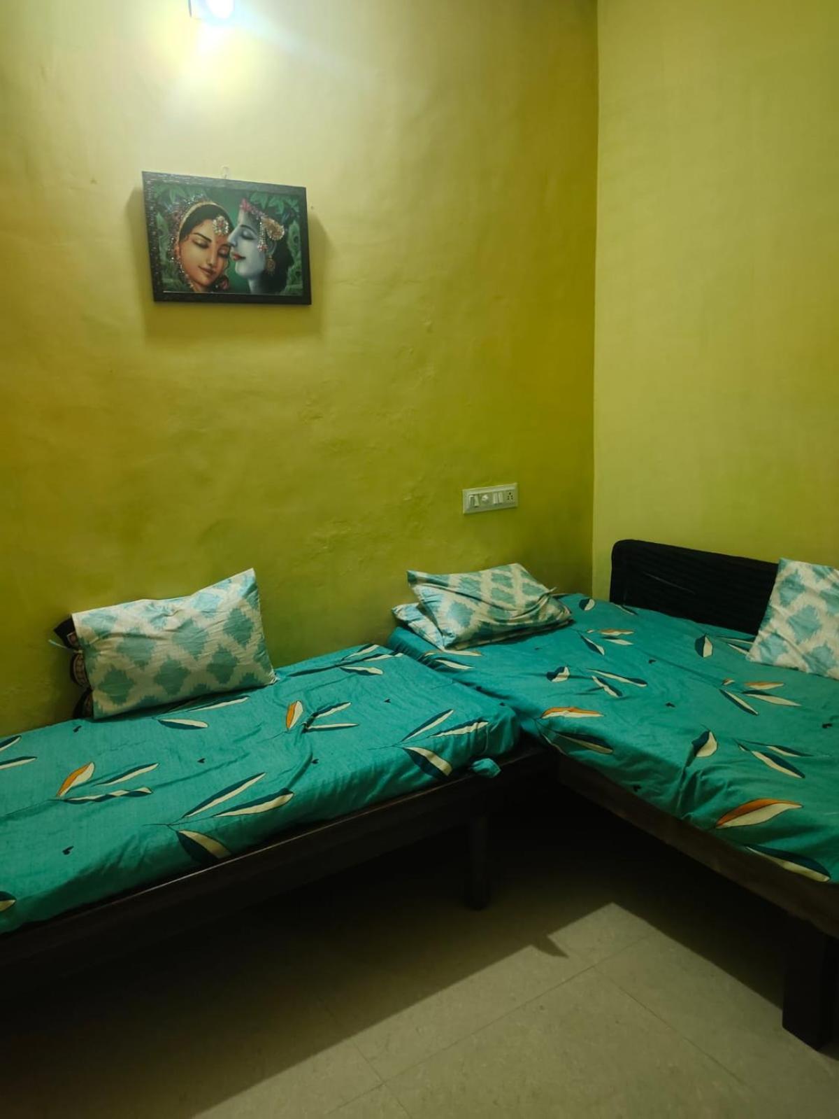 2 Only Family Homestay Dwarka (Gujarat)